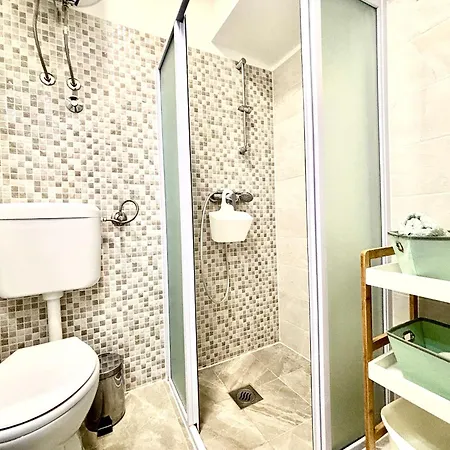 Pietra Storica Apartment Tkon