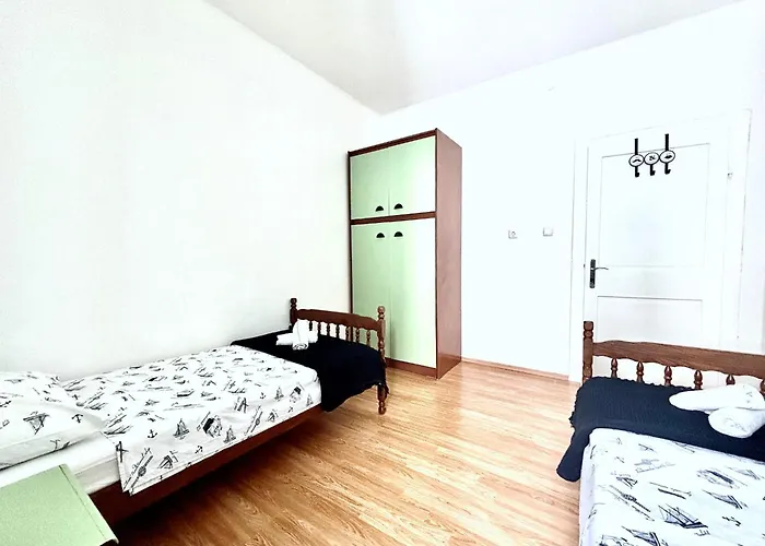 Pietra Storica Appartement Tkon