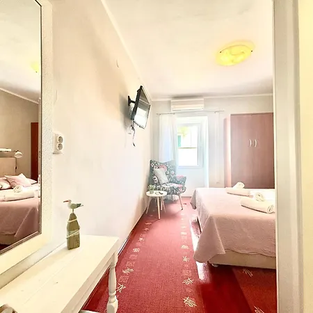 Pietra Storica Apartamento Tkon